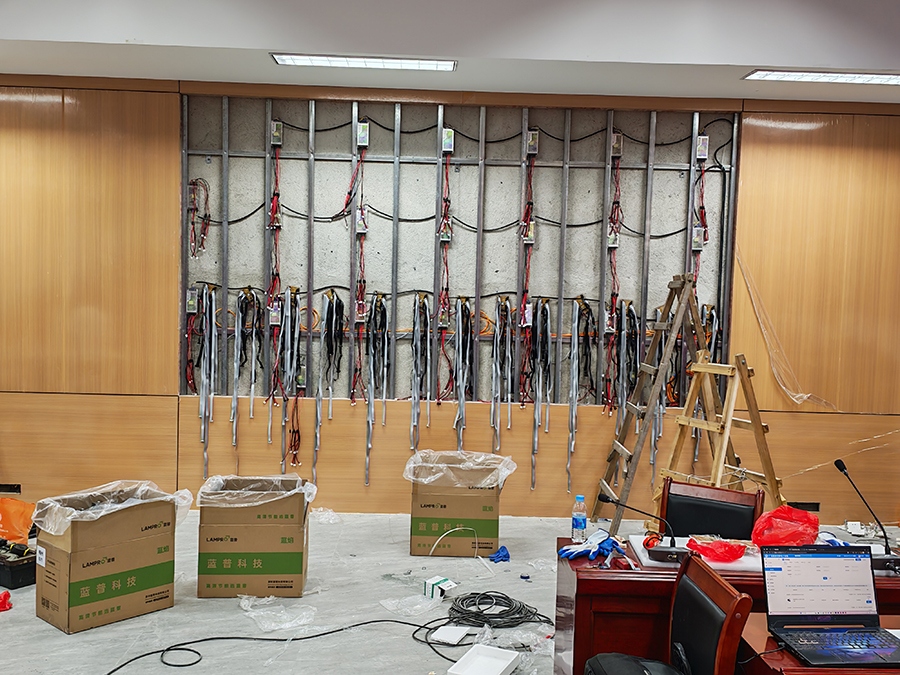 教室LED顯示屏安裝